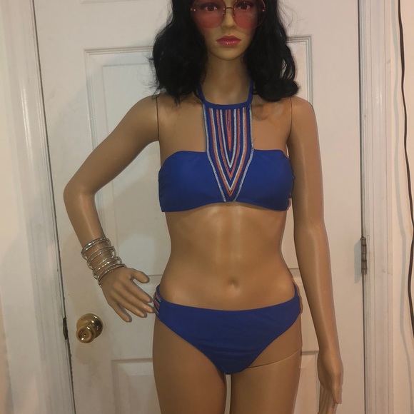 ๐BATHING SUIT ๐ ๐ SIZE: L (large) TOP & BOTTOM - Picture 1 of 5